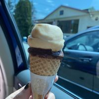 Melon & dark chocolate   at Gelateria Aniela in Bistrita