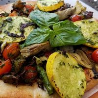 vegan pizza at Urth Caffe in Santa Monica