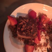 Vegan tiramisu with red fruit and speculaas crumble, super delicious 😍 at Brasserie de Kolonie  in Antwerpen