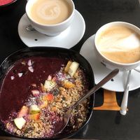 Smoothie Bowl of the day & oat milk Chai Latte  at Drukarnia in Gdansk