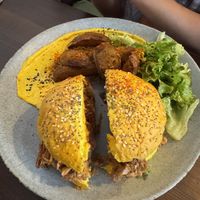 Burger jackfruit  at Monkey Mood in Bordeaux