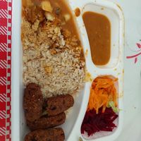 Vazou um pouco do feijão por conta do delivery. Ótima comida. at Vegetarian Food in Ubatuba