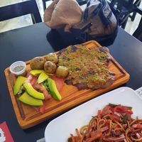 churrasco steak + Pasta in teriyaki 😃 at Roots Veggie & Healthy Food in Barranquilla