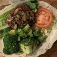 Beyond burger patty with grilled mushrooms and steamed broccoli 🥦  at Bryce Canyon Pines in Bryce Canyon City