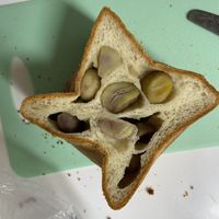 Delicious chestnuts!  at For Four Bread 포포브레드 in Seoul