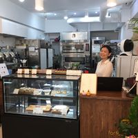 friendly store owner at For Four Bread 포포브레드 in Seoul