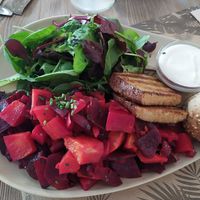 Baked beetroot and pumpking with greens and grilled smoked tofu + garlic vegan mayo  at Rawcoco - Fernando el Santo in Madrid