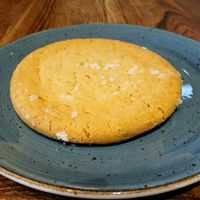 Vegan Lemon Cookie at Tomo Cafè in Dusseldorf