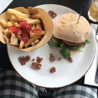 Crazy Red Veggie without mayo and Fries at Ellis Gourmet Burger in Amsterdam