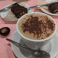 Vegan hot chocolate with gingernut tiffin at Chococo in Winchester