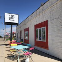 Outdoor seating at Frio Mexican Treats in Appleton
