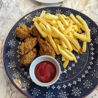 Ch*cken bites at VeganE & Saint Vegan in South West London