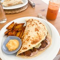 Pulled Nobeef  at Holy Beach in Cogoleto