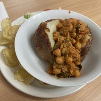 Vegan option: baked potato with chickpea curry at Cafaidh Blasta in Islay