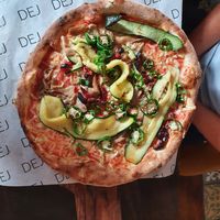 Vegan zucchini pizza at DEJ in Copenhagen