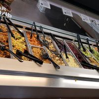 Salad bar has a good selection at Co-Opportunity in Santa Monica