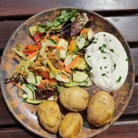 Speltkartoffelen, gemuse und kruitiger quark at Bärenwald Müritz in Stuer