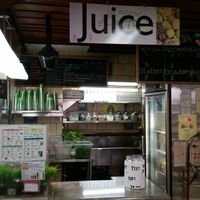 juice bar at One Life Natural Foods in Santa Monica