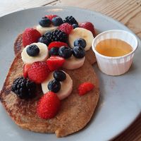 Pancakes met vers fruit en agave siroop at Stek in Leeuwarden