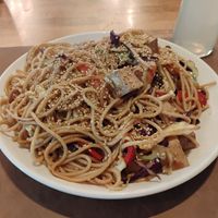 Spaghetti with tofu and veggies at Paso a Nivel in O Porrino