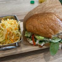 Pilzburger mit Krautsalat   at Vegan Burger in Dornbirn