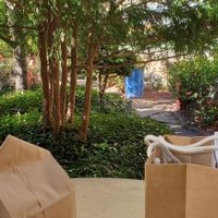 There's a nice eating area in the courtyard at Family Baking in Chamblee