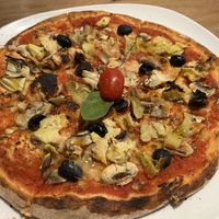   at A Mano Pizza 都蘭義大利披薩 in Donghe