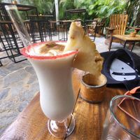 Pina colada sin alcohol at Jardin del Arte Sano in Vinales