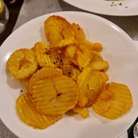 Fried potatos at Dalmatino in Hvar