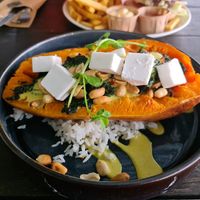 Gevulde flespompoen, vegan. at Timboektoe in Velsen Noord