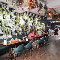 The room at 7 Flowers & Tea in Reading