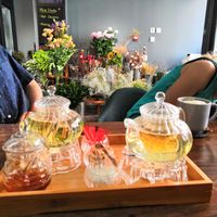 Teas are so so good at 7 Flowers & Tea in Reading