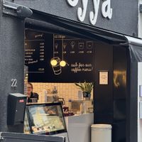   at Oyya in Ghent