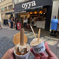 Ice-cream and shop at Oyya in Ghent