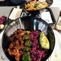 Bowl General Copper and Bowl Aristote with mixed lettuce and smoked tofu. Both delicious! at Copper Branch - Nieuwstraat in Brussels