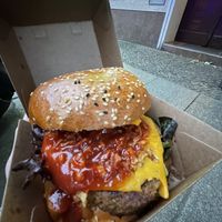 Classic burger  at VEG'D - Vegan Burgers - F-Hain in Berlin