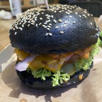 Beyond Deluxe burger  at VEG'D - Vegan Burgers - F-Hain in Berlin