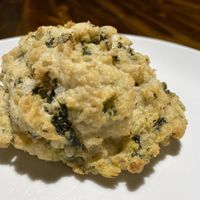 Kale cheddar biscuit, vegan gf at Muddy Paw in Los Angeles
