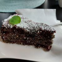 Poppy seed cake with plums at Bistro Les in Decin