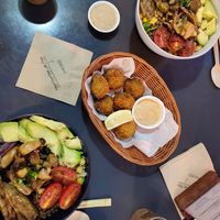 Nom nom! at Hooked Poke 훅트포케 in Seoul