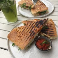 Vegan grilled sandwich mit hummus  at Pan Café in Hallein