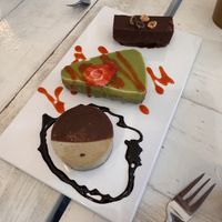 Pistazien, Matcha, Haselnuss   at gesund & süß in Cologne