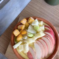 Smoothiebowl with frozen topping and no granola😒 at Melior 舒食馆 in Langkawi