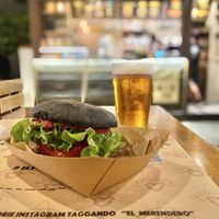 Beyond Meat burger with IPA beer at Merendero in Cesenatico