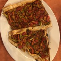 Veggie Pide ‘veganized’ (=without cheese)  at Rose in Kalkan