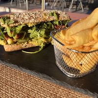 Panino zucchine, Crema piselli e beyond meat  at Il Varieté in Sorisole