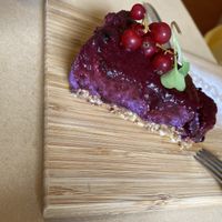 Torta de frutos vermelhos  at Avocado in Obidos