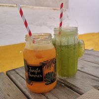 Sumos naturais at Avocado in Obidos