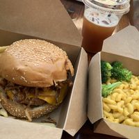 Beyond Burger + Fries, Mac & Cheese with Broccoli, Fresh Tea from Tap 😋 at Craft Roots  in Morgan Hill