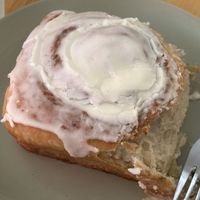 Big mamas cinnamon roll   at SweetArt in St Louis